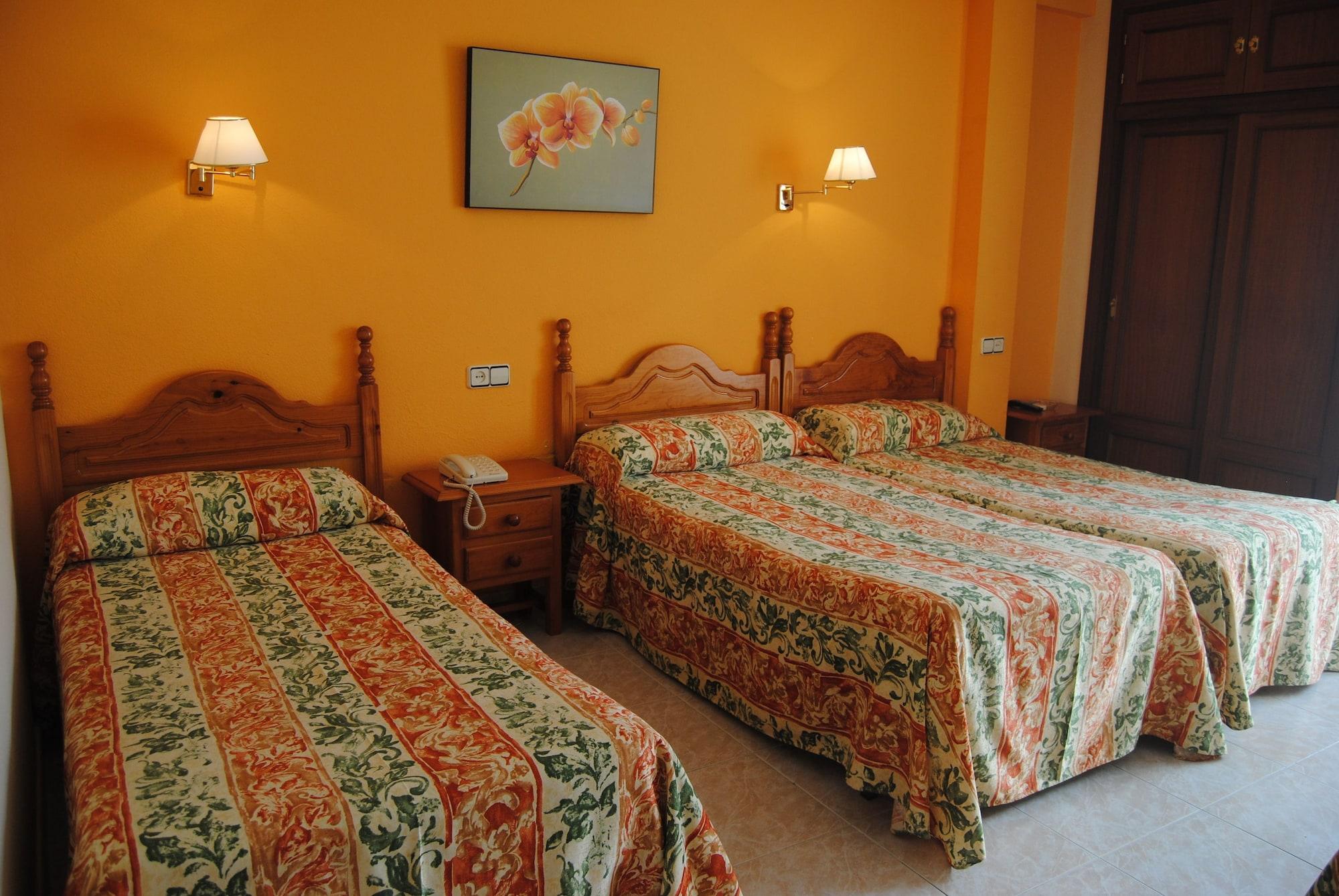 Hostal Italia 푸엔히롤라 외부 사진