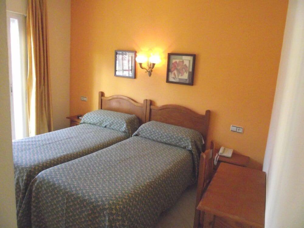 Hostal Italia 푸엔히롤라 외부 사진